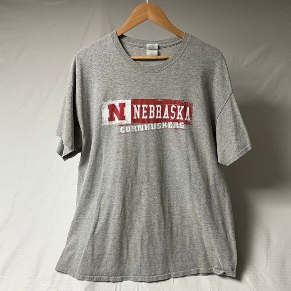 Gildan Other - Gildan Nebraska Cornhuskers College Football Fan T-Shirt Athletic Gray XL